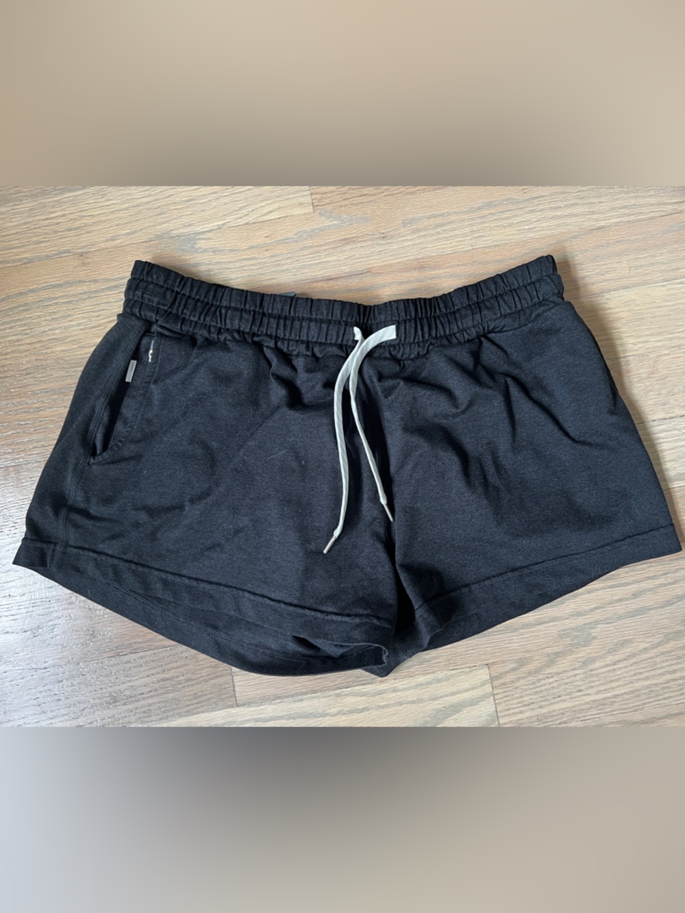 Vuori Halo Performance Shorts Black Heather Dreamknit M Soft Lounge